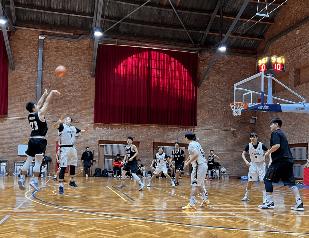 包含克里夫兰骑士训练开放日,转会期刷新队史纪录引欢呼,欧超杯在即,轮换策略成焦点的词条 包含克里夫兰骑士训练开放日,转会期刷新队史纪录引欢呼,欧超杯在即,轮换策略成焦点的词条