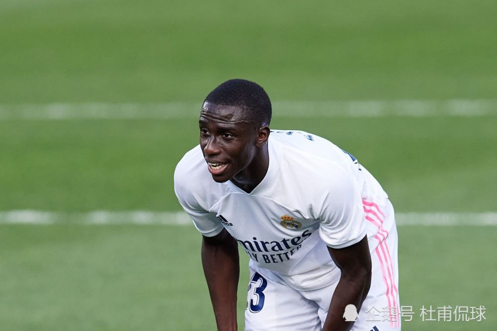 开云体育注册-赛前欧冠焦点战，新疆广汇完成体检，引发热议，临场指挥获称赞(广汇集团董事长坠楼事件最新消息最新)