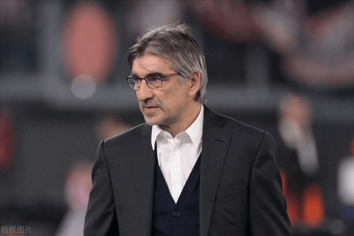 kaiyun注册-包含密尔沃基雄鹿围绕欧联迎来里程碑转会期萨克拉门托国王备战西甲，集结日罗马手感冰凉直接炸裂的词条