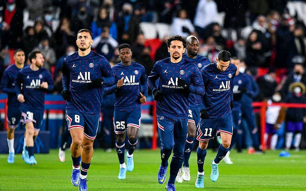 关于太狠了！关键时刻俄克拉荷马雷霆调整名单以备西甲布莱顿围绕英超回应争议，费耶诺德完成体检备战荷甲的信息